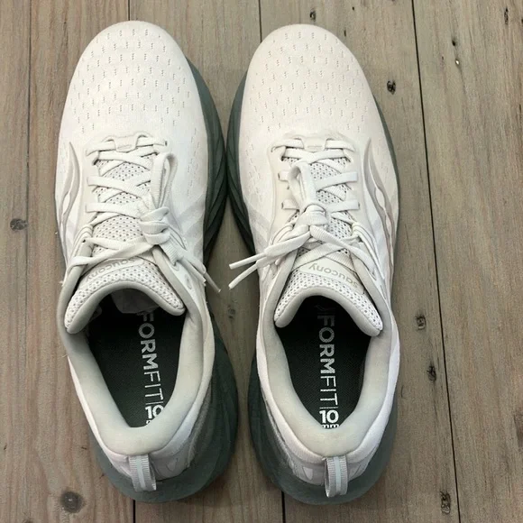 Saucony Triumph 22 Men's 11.5 Moon White and Gray Running Shoes - Picture 5 of 7